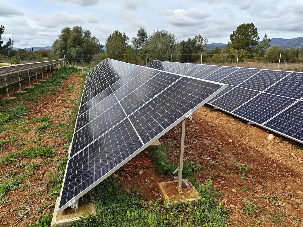 Parque Solar en Suelo para Finca Rústica